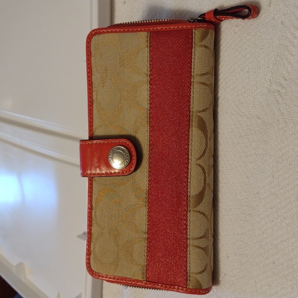 Coach wallet